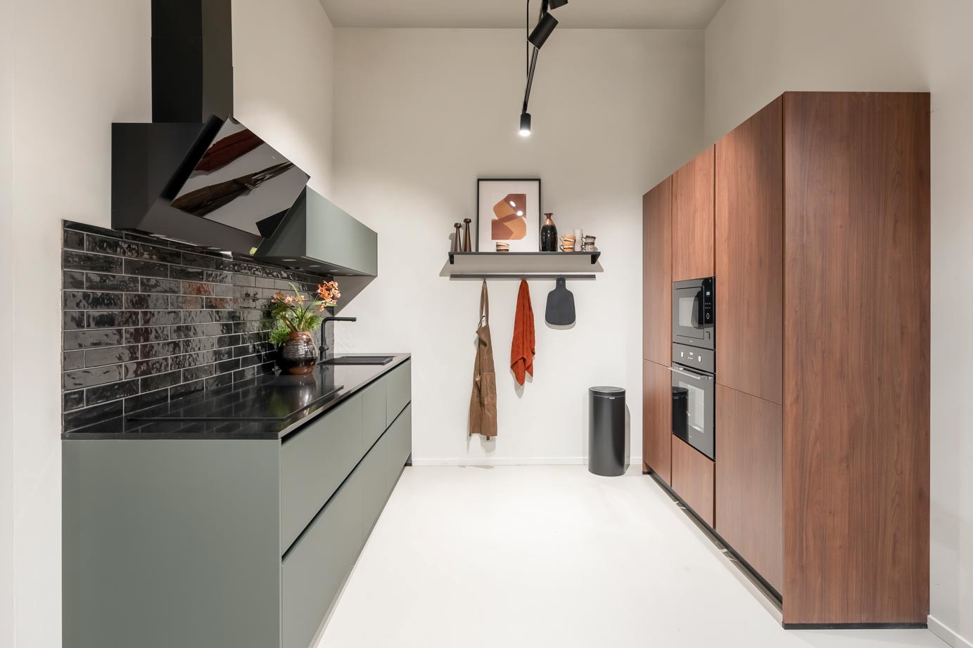 Moderne Parallelle Keuken K17 (1)